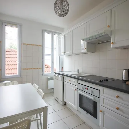 2#appart 6pers#2 Chambres#commerce#fullequipped#ac Apartamento
